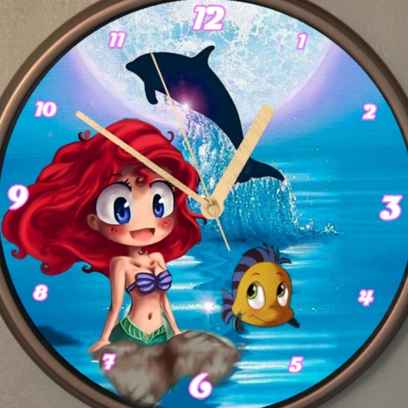 Mermaid dance light clock - Picture 3 of 6